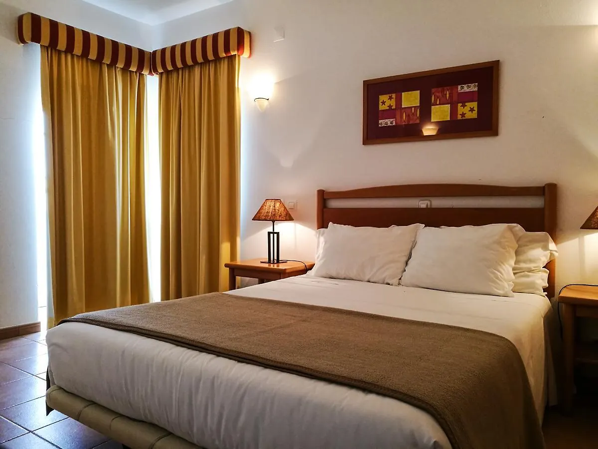 Club House Cvl Hotel Praia Da Luz 4*,