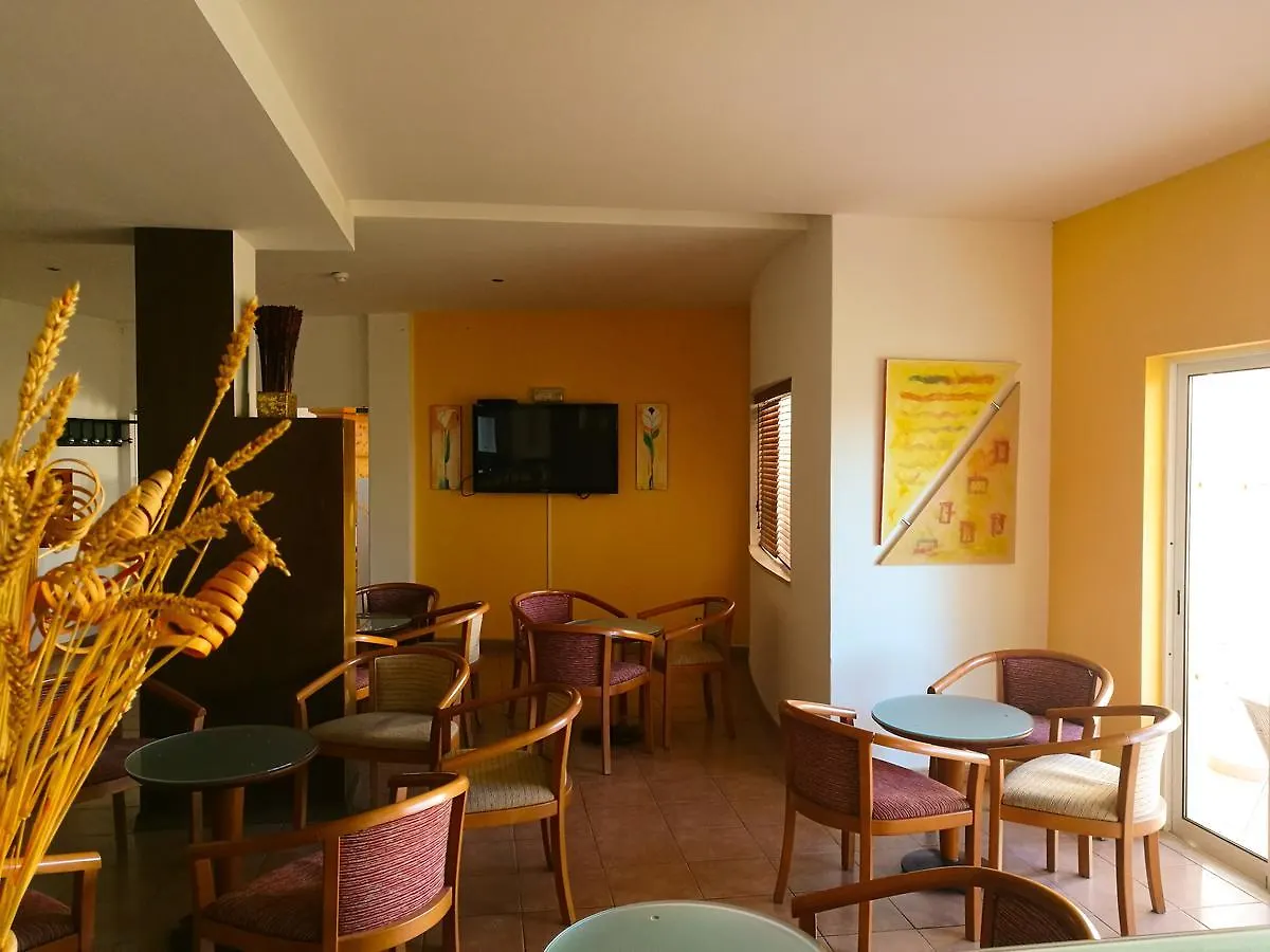 ****  Club House Cvl Hotel Praia Da Luz Portugal