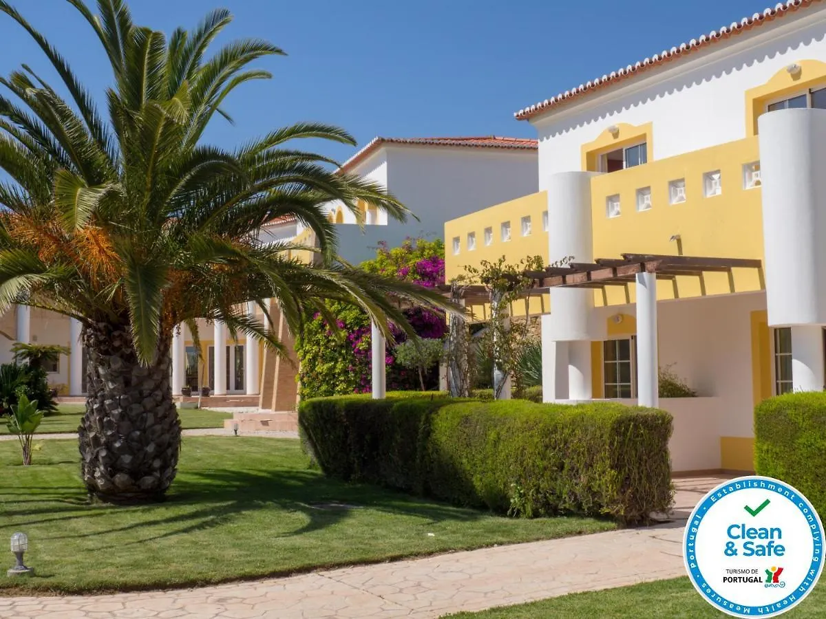 فندق Club House Cvl Luz 4*,  البرتغال